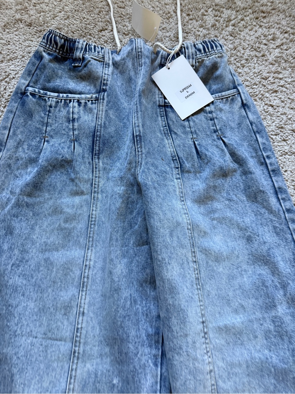Very Jean High-Waist Drawstring Relaxed Jeans - Light Wash Blue - Picture 3 of 4